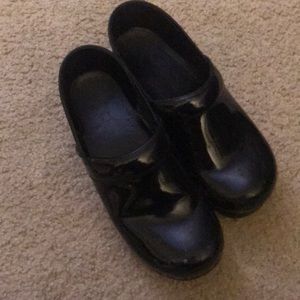 🎉 LAST CALL! 
Dansko Clogs